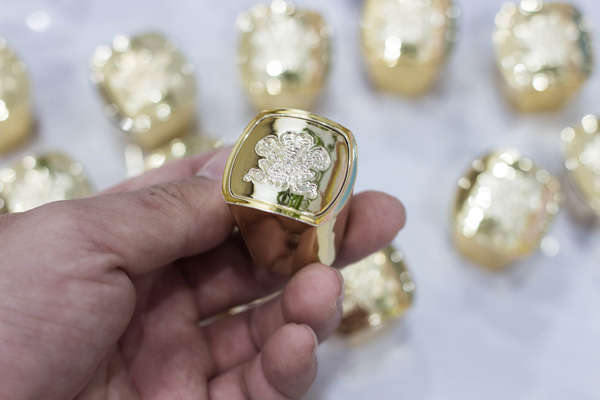 Premium Gold Replacement Plastic Cap - Compatible with Millesime Imperial, Royal Oud, Carmina and more (100ml & 50ml)